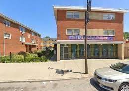 Main picture of 8223 S Exchange Ave
