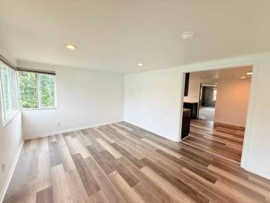 Main picture of 3239 39th Ave SW