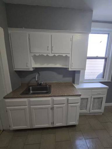 Main picture of 142 Wakeman Ave
