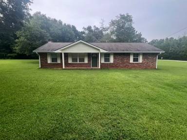Main picture of 1866 Woodlawn Rd
