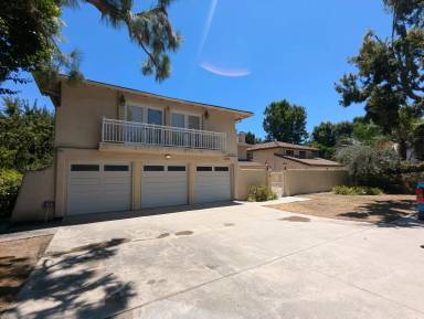 Main picture of 5100 Louise Ave