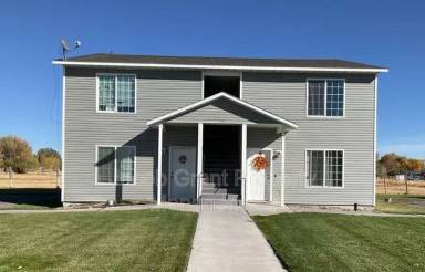 Main picture of 955 Eve Dr