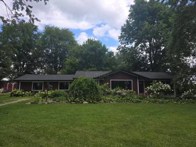 Main picture of 8733 Whittaker Rd