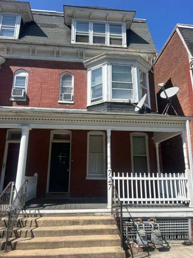 Main picture of 727 Linden Ave