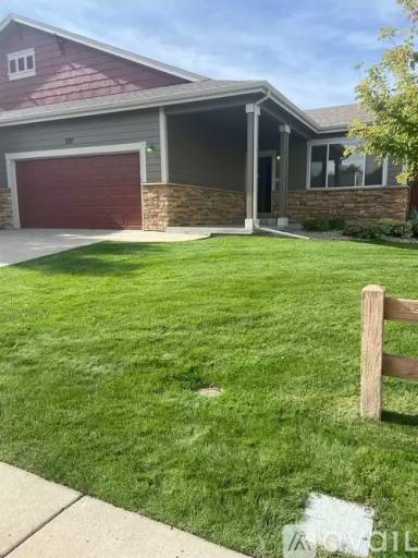 Main picture of 377 Ramsay Pl