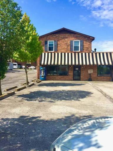 Main picture of 2617 1/2 E Center St