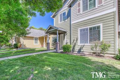 Main picture of 521 SE 14th Ave