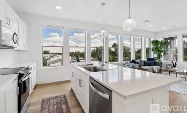 Main picture of 2851 W 52nd Ave