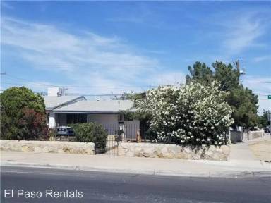 Main picture of 722 N Yarbrough Dr