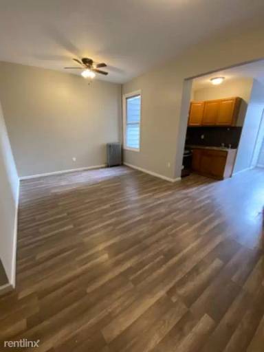 Main picture of 149 Danforth Ave
