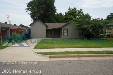 Main picture of 3241 NW 27th St