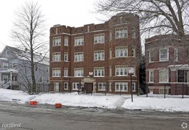 Main picture of 9006 S Escanaba Ave