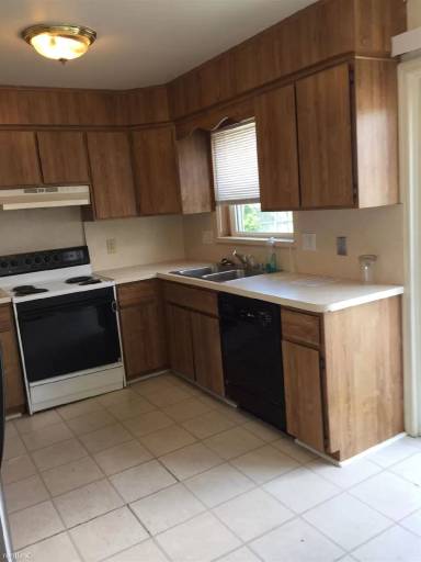 Main picture of 20551 Webster St