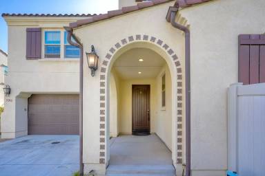 Main picture of 729 Merit Dr