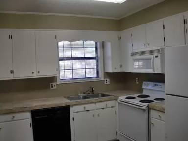 Main picture of 3 Pershing Pl