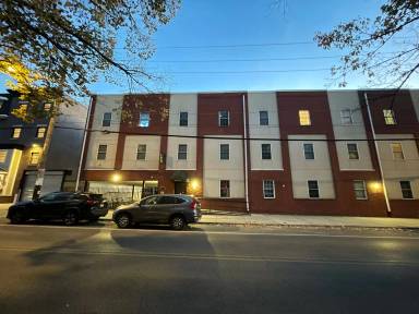 Main picture of 3836 Spring Garden St