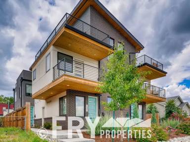 Main picture of 1327 Perry St