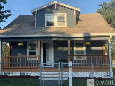 Main picture of 605 Daggett Ave