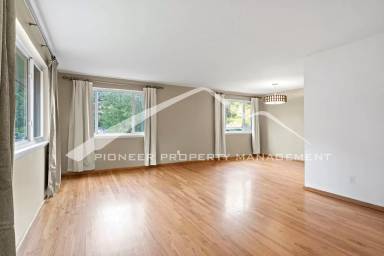 Main picture of 1024 Pike Dr