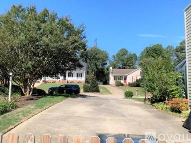 Main picture of 3013 Dahlgreen Rd