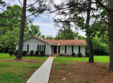 Main picture of 112 Joiner Dr