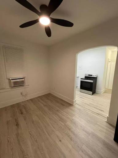 Main picture of 2144 SW 6th St