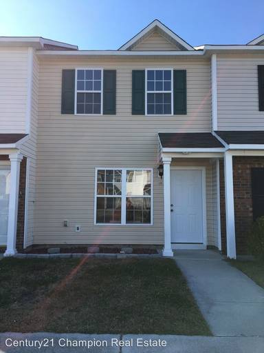 Main picture of 101 Pinegrove Ct