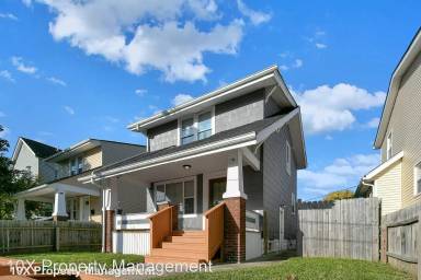 Main picture of 897 Heyl Ave