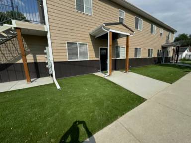 Main picture of 310 3rd St W