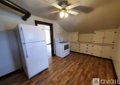 Main picture of 2606 Meadow Ln