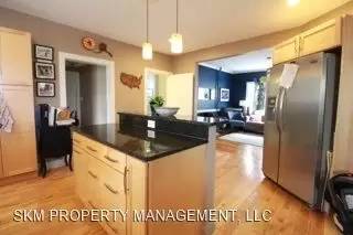 Main picture of 43 Elmwood Ave
