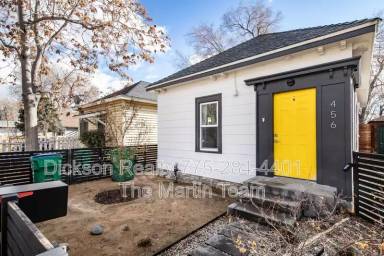 Main picture of 456 E 7th St