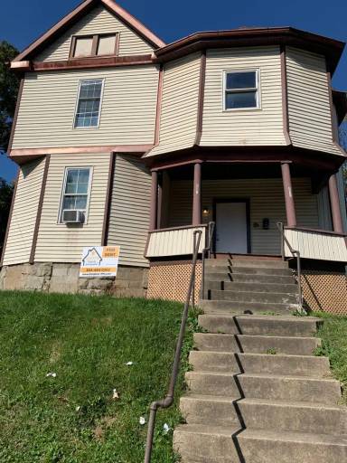 Main picture of 1337 Lynn St