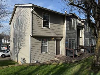 Main picture of 1017 Crestview Ln