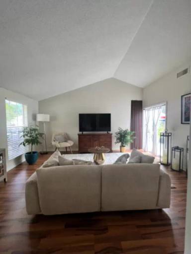 Main picture of 1811 SW 82nd Ter