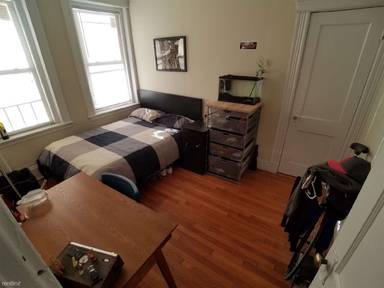 Main picture of 1353 Commonwealth Ave