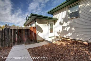 Main picture of 209 Lewis St