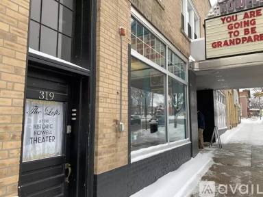 Main picture of 319 E Grand River Ave