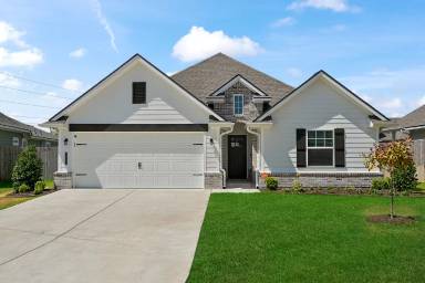 Main picture of 3405 Alsace Ct