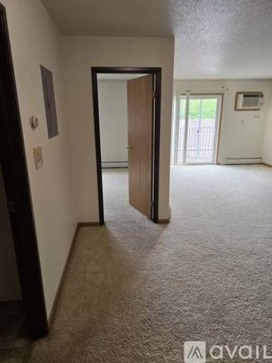 Main picture of 90 Miller St