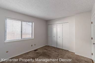 Main picture of 6404 S Florence Way