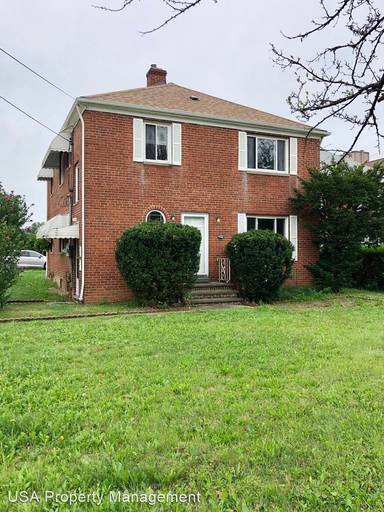 Main picture of 24750 Lake Shore Blvd