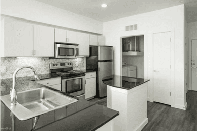 Main picture of 201 E Riverside Dr