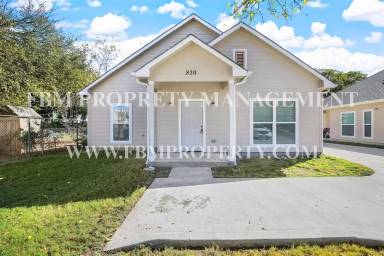Main picture of 820 Rose St