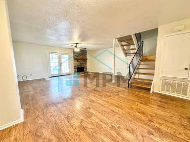 Main picture of 1460 Erin St