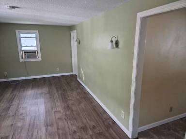 Main picture of 72 Lilac St