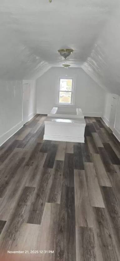 Main picture of 643 W Thornton St