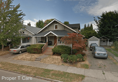 Main picture of 218 NW 12th St