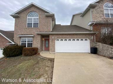 Main picture of 305 - 307 Carmel Valley Way