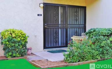 Main picture of Camelback House Condos